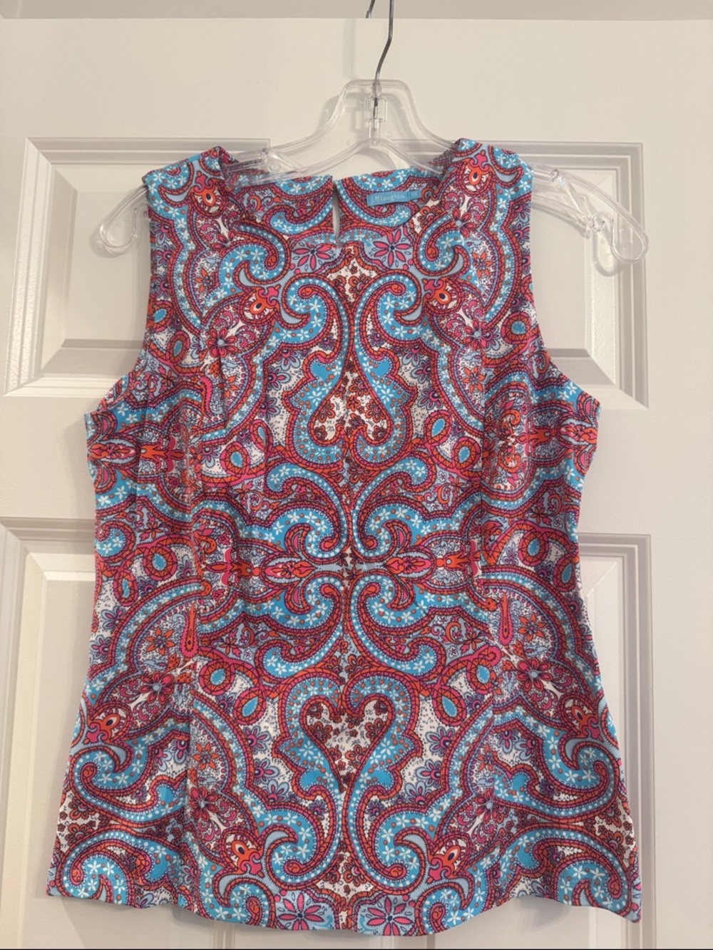 J McLaughlin Sleeveless Paisley Print Women’s Top in Red & Turquoise